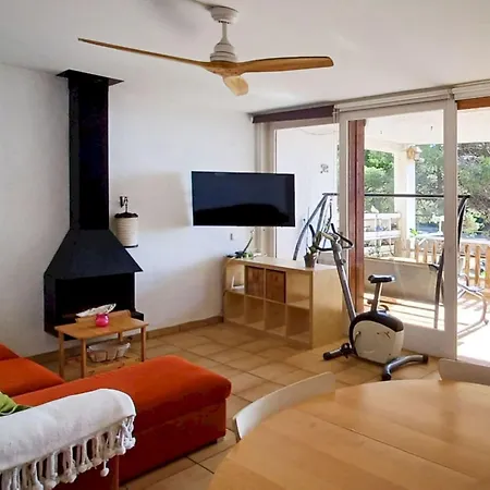 Too Menuda By Interhome